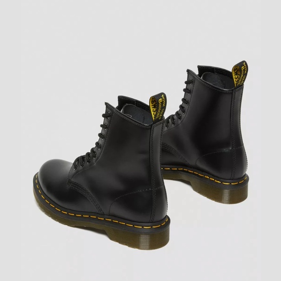 NEW 1460 W Smooth Leather Dr Martens Smooth Black (Women's) - Picture 3 of 8